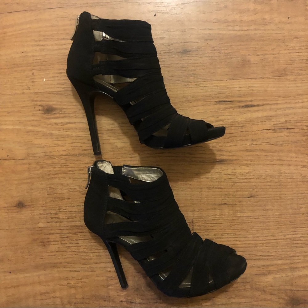 ❤️BCBGeneration Black Stiletto Heels Size 6M